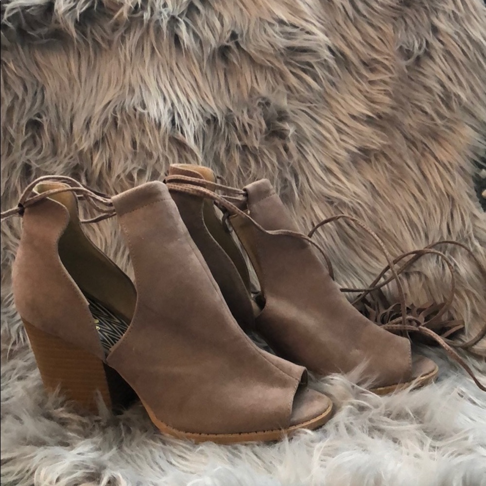 Lace up heeled sandals